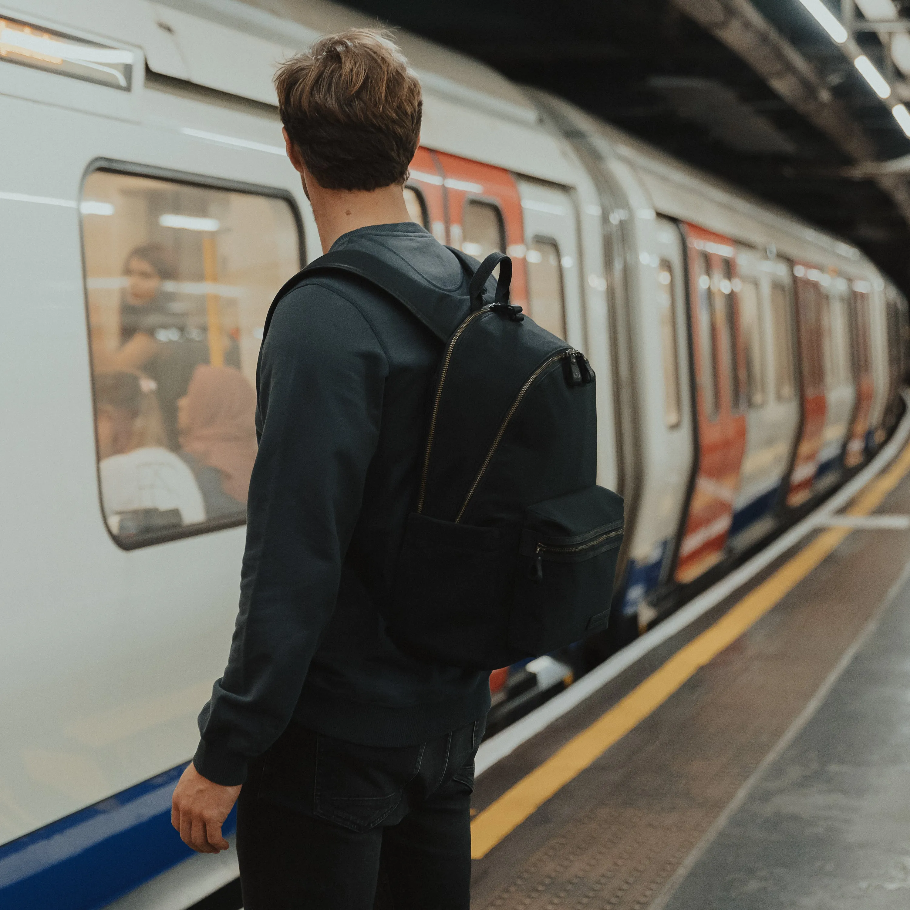 Commuter Backpack 20L